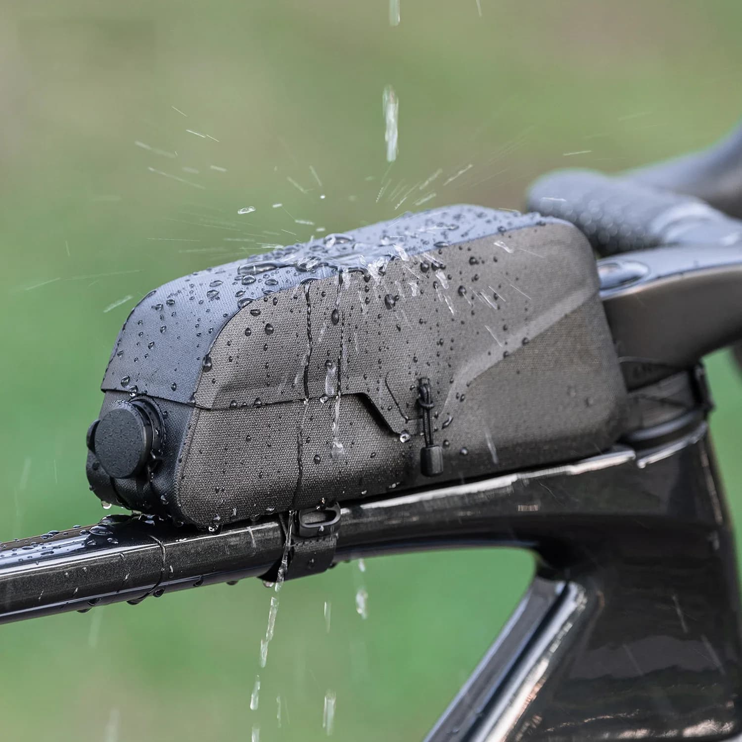 Bolsa Magnética Impermeable para Tubo Superior de Bicicleta