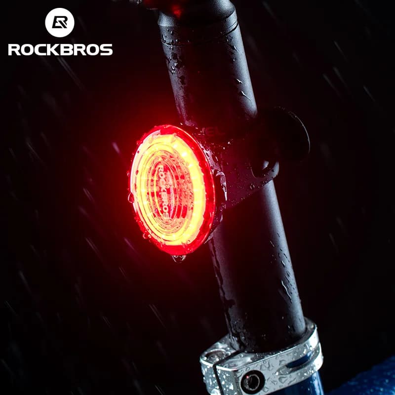 Luz Trasera Recargable para Bicicleta con Sensor de Freno Inteligente